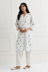 Buy_Nemaani_Off White Cotton Embroidered Thread Notched Kurta And Pant Set _at_Aza_Fashions