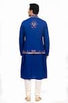 Shop_Sankalan - Men_Blue Matka Silk Embroidered Abstract Bundi Jacket And Kurta Set _at_Aza_Fashions