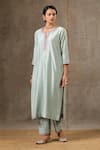 Buy_BBAAWRI_Green Pure Handloom Chanderi Silk Embroidery Thread Notched Kurta Set _at_Aza_Fashions