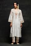 Buy_Anantaa by Roohi_Off White Silk Chanderi Embroidery Zardozi Blunt V Neck Floral Kurta And Pant Set_at_Aza_Fashions