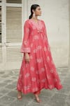 Buy_Almaari By Pooja Patel_Red Chanderi Gota Patti V-neck Floral Print A-line Kurta With Pant _Online_at_Aza_Fashions