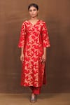 Buy_Pinki Sinha_Red Banarasi Silk Handwoven Floral V Neck Straight Kurta And Pant Set _at_Aza_Fashions