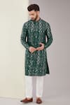 Buy_Kasbah_Green Silk Embroidered Mirrorwork Floral Kurta _at_Aza_Fashions