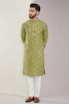 Buy_Kasbah_Green Silk Mirrors Floral Embroidered Pattern Kurta _at_Aza_Fashions