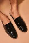 Buy_Dmodot_Black Hoffler Lustro Leather Mules _Online_at_Aza_Fashions