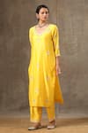 BBAAWRI_Yellow Pure Handloom Chanderi Silk Embroidery Thread V Neck Floral Kurta Set _Online_at_Aza_Fashions