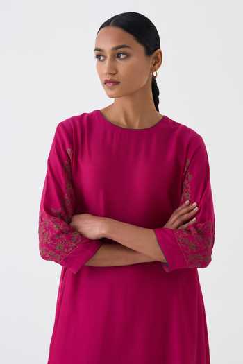 Buy_Dot_Pink Cotton, Silk Embroidery Round Neck Inara Sleeve Floral Kurta And Pant Set _Online_at_Aza_Fashions