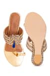 5Elements_Gold Mirror Astraia Peacock Motif Embellished Kolhapuri Sandals _Online_at_Aza_Fashions