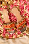 Shop_5Elements_Red Thread Linus Intertwined Pattern Embroidered Heels 