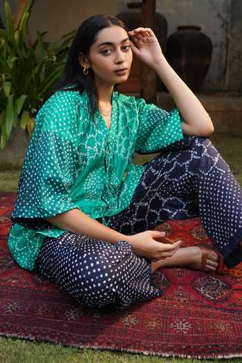 Shop_Dyelogue_Blue Silk Bandhani Swerve Motif Palazzo _at_Aza_Fashions