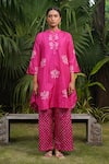 Buy_Dyelogue_Pink Silk Embroidery Mandarin Collar Padma Bandhani Motif Kurta With Pant _at_Aza_Fashions