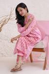 Nero India_Pink Cotton, Chiffon Embroidery V-neck Floral Print Panel Kurta Pant Set _at_Aza_Fashions