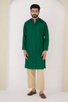 Buy_Nero India_Emerald Green Cotton Satin Pintuck Kurta _at_Aza_Fashions