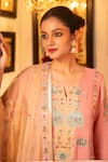 Buy_HOUSE OF SUPRIYA_Pink Kurta Silk Georgette Embroidered Thread Notched Floral Heart Pant Set _Online_at_Aza_Fashions