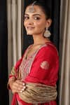 Buy_HOUSE OF SUPRIYA_Red Kurta Silk Banarasi Embroidered Thread V Neck Anarkali Pant Set _Online_at_Aza_Fashions