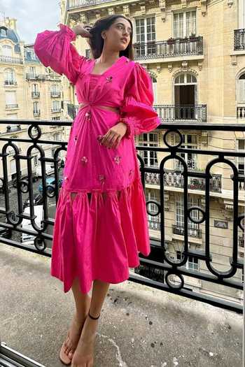deepika pink dress Curly Fries: IN MY WARDROBE: Deepika's 'Om Shanti Om' Hot Pink Dress