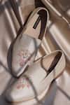 Buy_Shradha Hedau Footwear Couture_Beige Embroidered Fergus Butti Moccasins _at_Aza_Fashions