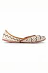 Buy_Doriaana_Beige Aari Meander Chevron Embellished Juttis _Online_at_Aza_Fashions