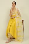 Buy_Priyanka Jain_Yellow Chanderi Embroidery Dori Scallop V Neck Yoke Kurta Palazzo Set _Online_at_Aza_Fashions