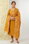 Buy_Tashee_Yellow Kurta And Pant Tissue Embroidered Floral Round Neck Set _at_Aza_Fashions