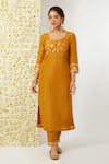 Tashee_Yellow Kurta And Pant Tissue Embroidered Floral Round Neck Set _Online_at_Aza_Fashions