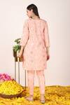 Shop_Tashee_Peach Chanderi Embroidery Zari Phool V Neck Pattern Kurta Pant Set _at_Aza_Fashions