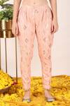 Buy_Tashee_Peach Chanderi Embroidery Zari Phool V Neck Pattern Kurta Pant Set _Online_at_Aza_Fashions