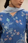 Buy_Vaayu_Blue Muslin Cotton Embroidered Thread Work V Neck Floral Kurta Set  _Online_at_Aza_Fashions