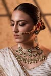 Buy_Anana_Green Kundan Indumati Stone Studded Necklace Set _at_Aza_Fashions