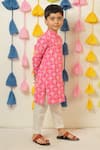 Tiny Colour Clothing_Pink Mulmul Cotton Printed Floral Kurta And Pant Set _Online_at_Aza_Fashions