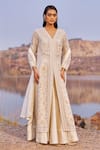 Buy_Nidhika Shekhar_Ivory Kurta And Dupatta Net & Organza Utsav Chamakate Jalsaa Lehenga Set _at_Aza_Fashions