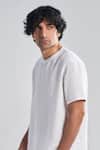 Terra Luna_White Linen Solid T-shirt _Online_at_Aza_Fashions