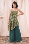 Buy_Farha Syed_Green Kaftan Banarasi Brocade Woven Tear Drop Straight Neck And Flared Pant Set _Online_at_Aza_Fashions