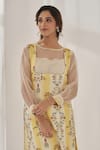 Buy_NAAZ BY NOOR_Yellow Organza Embroidered Lace Round Taira Baano Floral Printed Kurta Pant Set _Online_at_Aza_Fashions