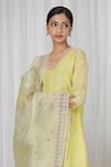 Beige_Yellow Kurta Pure Mul Chanderi Printed Floral V Neck And Pant Set _Online_at_Aza_Fashions