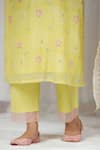 Shop_Beige_Yellow Kurta Pure Mul Chanderi Printed Floral V Neck And Pant Set _Online_at_Aza_Fashions