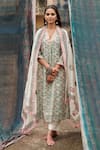 Buy_KARAJ JAIPUR_Green Kurta And Dupatta Pure Mul Chanderi Printed Jaal V Neck Pant Set _at_Aza_Fashions