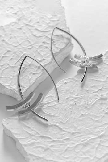 Shop_DE'Anma_Silver Plated Tumo Ear Cuffs _at_Aza_Fashions