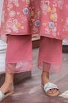 Buy_Vaayu_Pink Muslin Cotton Printed Floral Pattern Kurta And Pant Co-ord Set _Online_at_Aza_Fashions