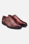 Hats Off Accessories_Brown Solid Genuine Leather Oxford Shoes _Online_at_Aza_Fashions