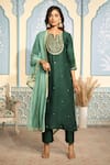 Buy_Two Sisters By Gyans x AZA_Green Satin Embroidered Zardozi Notched Kurta Set _at_Aza_Fashions