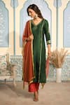 Buy_Two Sisters By Gyans x AZA_Green Satin Embroidered Zardozi V Neck Straight Kurta Set 