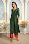 Buy_Two Sisters By Gyans x AZA_Green Satin Embroidered Zardozi V Neck Straight Kurta Set _Online