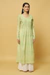 Buy_Samyukta Singhania_Green Faux Tissue Embroidery Mukaish Notched Round Bloom Thread And Kurta _Online_at_Aza_Fashions