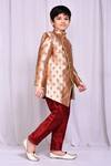 Buy_Petite Pomme_Beige Jacquard, Silk Asymmetric Sherwani And Pant Set 