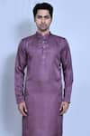 Aryavir Malhotra_Purple Raw Silk Plain Mandarin Collar Kurta Set _at_Aza_Fashions