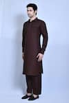 Aryavir Malhotra_Brown Cotton Linen Plain Straight Kurta Set _at_Aza_Fashions