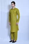 Aryavir Malhotra_Green Cotton Linen Plain Solid Straight Kurta Set _at_Aza_Fashions