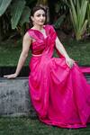 Buy_Reeti Arneja_Pink Blouse Pleated Satin Embroidery 3d Leaf Mirah Pre-stitched Saree With