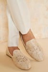 Buy_Anita Dongre_Ivory Thread Arhat Hand Embroidered Mojris _at_Aza_Fashions